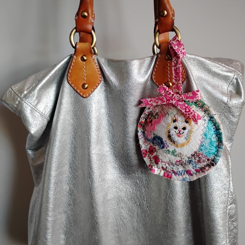 Liberty Art Fabric Tana Lawn Bag Charm Crazy Quilt Patchwork Pomeranian Dog - Picture 7 of 10